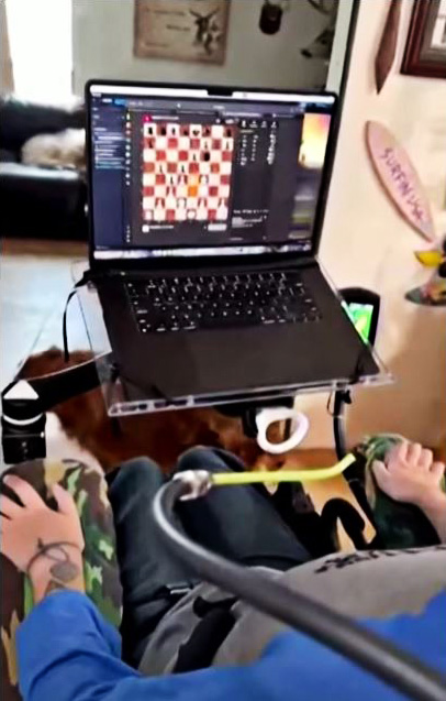 Noland Arbaugh playing computer chess via Neuralink
